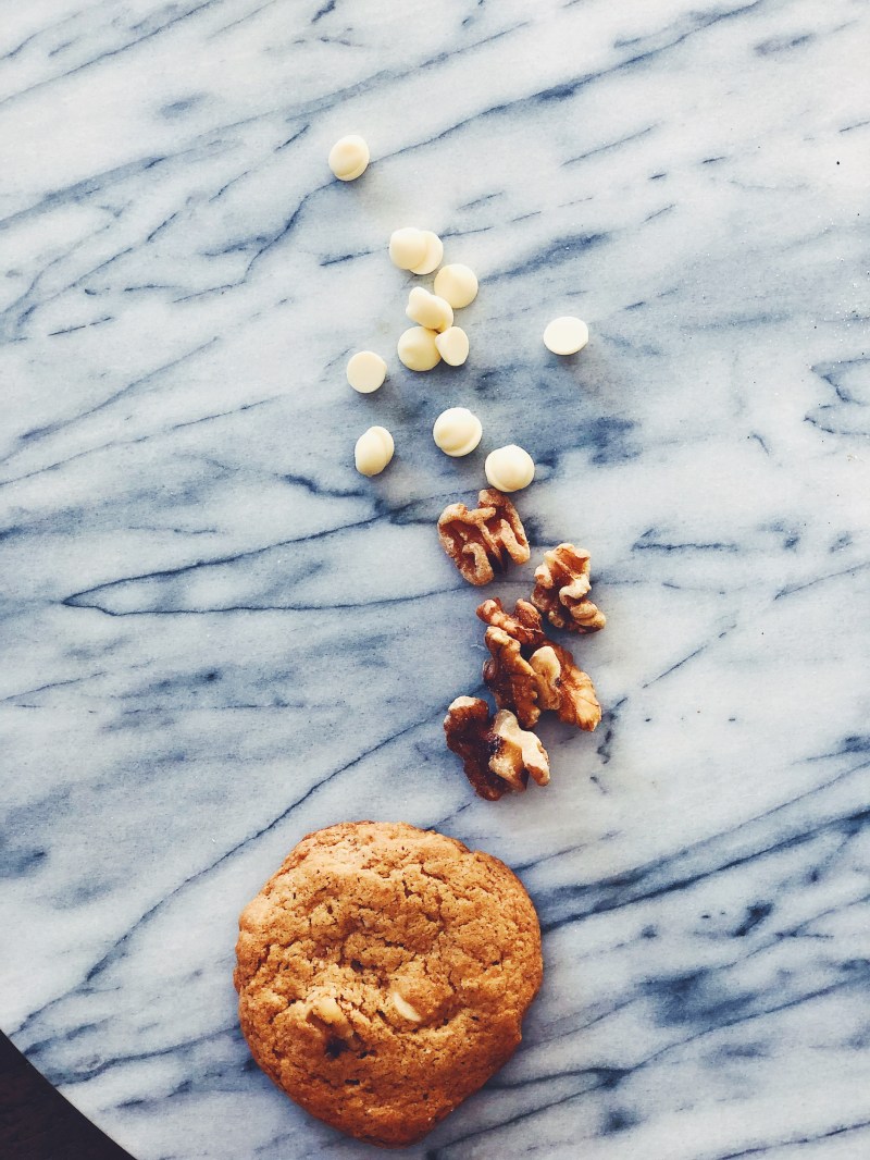 white-chocolate-chip-walnut-cookies